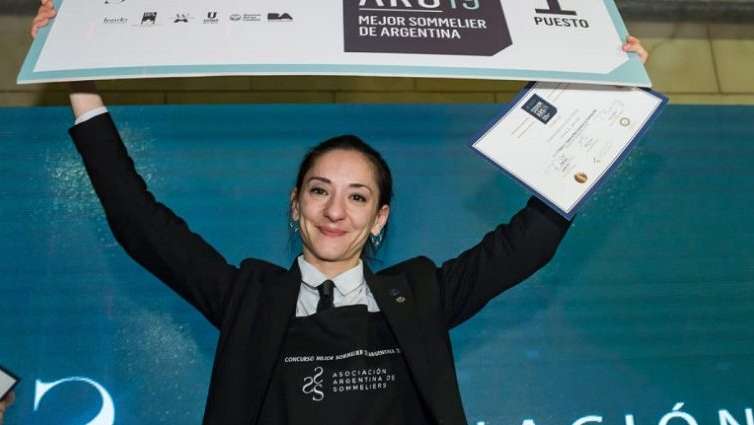 [Wines] Valeria Gamper es la Mejor Sommelier de Argentina

buenosbares.com/valeria-gamper…