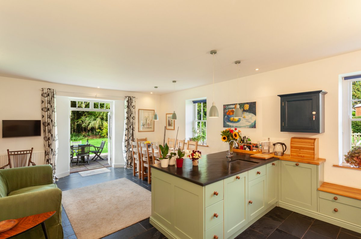 JSNorthDevon's tweet photo. πNew Instructionπ
A #beautiful #formervicarage in timless #Devon #rural surroundings, with three #holidaylets all set in 2.29 acres!
A must view!
Contact us for further info! 01271 325153
#NorthDevon #PropertyMarket #InstructJacksonStops #NewInstruction https://t.co/Iwf0fgir4I