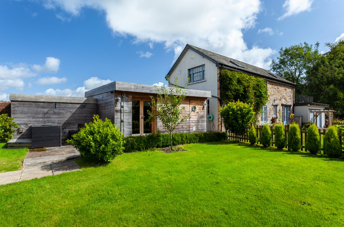 JSNorthDevon's tweet photo. πNew Instructionπ
A #beautiful #formervicarage in timless #Devon #rural surroundings, with three #holidaylets all set in 2.29 acres!
A must view!
Contact us for further info! 01271 325153
#NorthDevon #PropertyMarket #InstructJacksonStops #NewInstruction https://t.co/Iwf0fgir4I