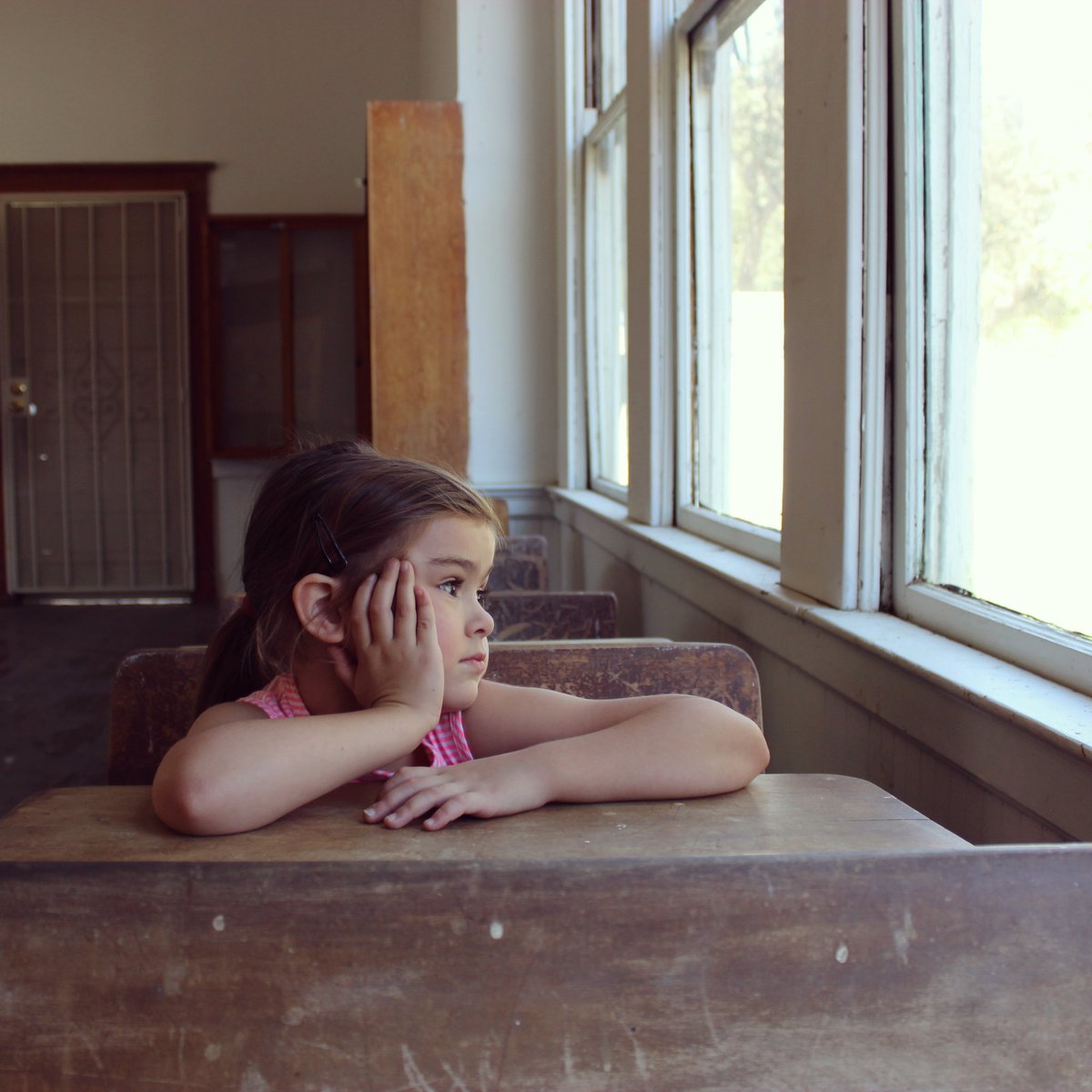 "Bir çocuğun hayatının ilk yılını ona konuşmayı ve yürümeyi öğreterek, geri kalanını ise susmayı ve oturmayı öğreterek geçiriyoruz. Bunda bir yanlışlık var.." 

Neil Degrasse Tyson