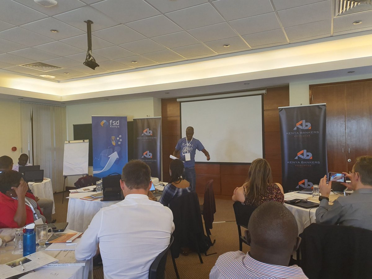 KenyaBankers's tweet image. Leveraging on Data: In groups, participants present innovative solutions for existing and new markets #DataFinance