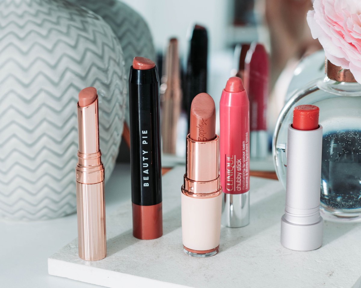 StephHannam's tweet photo. Why a peachy lip is a much in my collection... https://t.co/9AxjeGt5Ob
#beauty #BloggersTribe @BBlogLove #TheBloggerEdit https://t.co/gUVB0yWg85