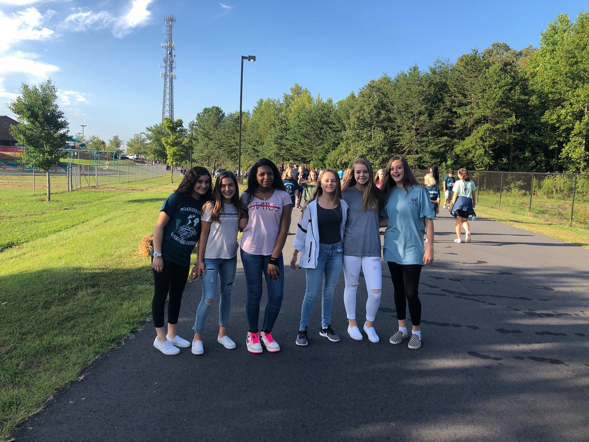 GHMSBulldogs's tweet photo. It was a beautiful morning walking in honor of our sister school students at BBEL Academy! Students got to walk around two miles in dedication to all those students around the world who face many struggles just to get to school.#bulldogsbuildabetterworld @FortMillSD https://t.co/2LbQvRm1Vj