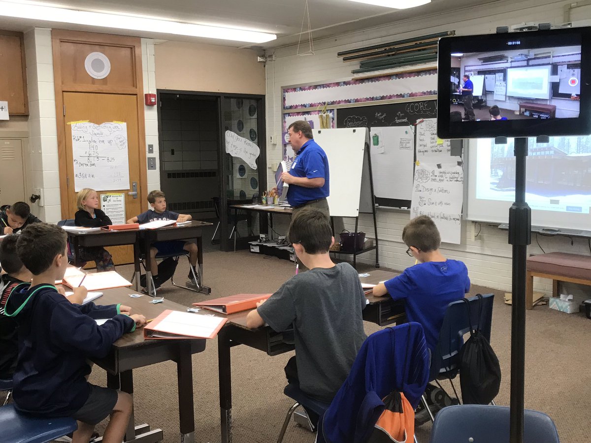 Marsh_CSS's tweet image. Learning about engineering with David Butler!  Thank you so much ☺️ #concordpride #southsiderocks