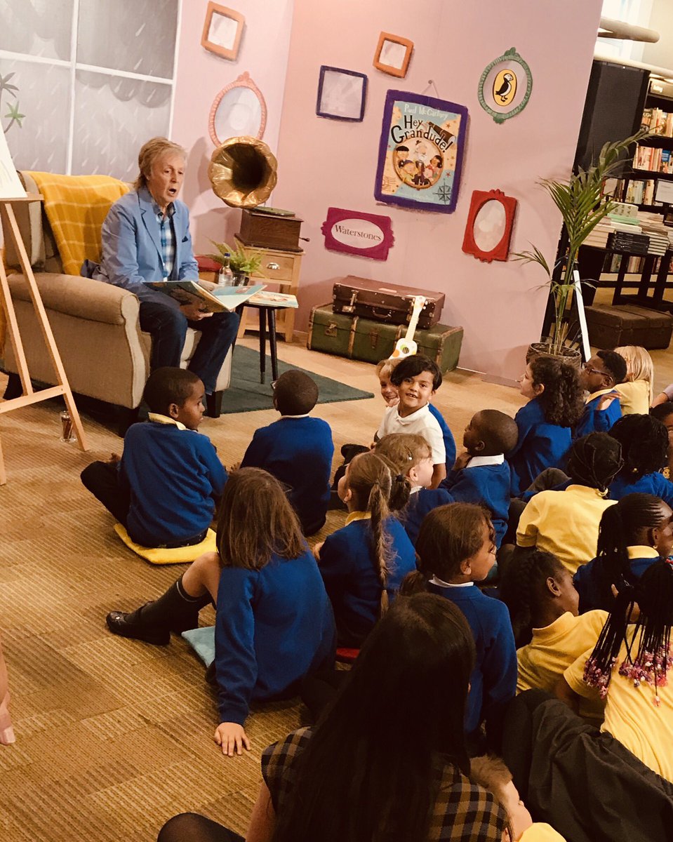 Freddie_Dawson's tweet image. Children’s publishing just got rock n roll - celebrating the launch of #HeyGrandude by Paul McCartney &amp;amp; illustrated by brilliant #brightartist @KathrynDurst 🎸📚💫