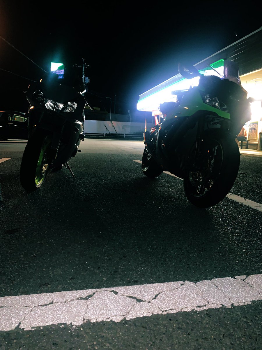 yuuya_zx10r's tweet photo. 下山きた
#zx10r
#954rr https://t.co/ltlyldOzM0