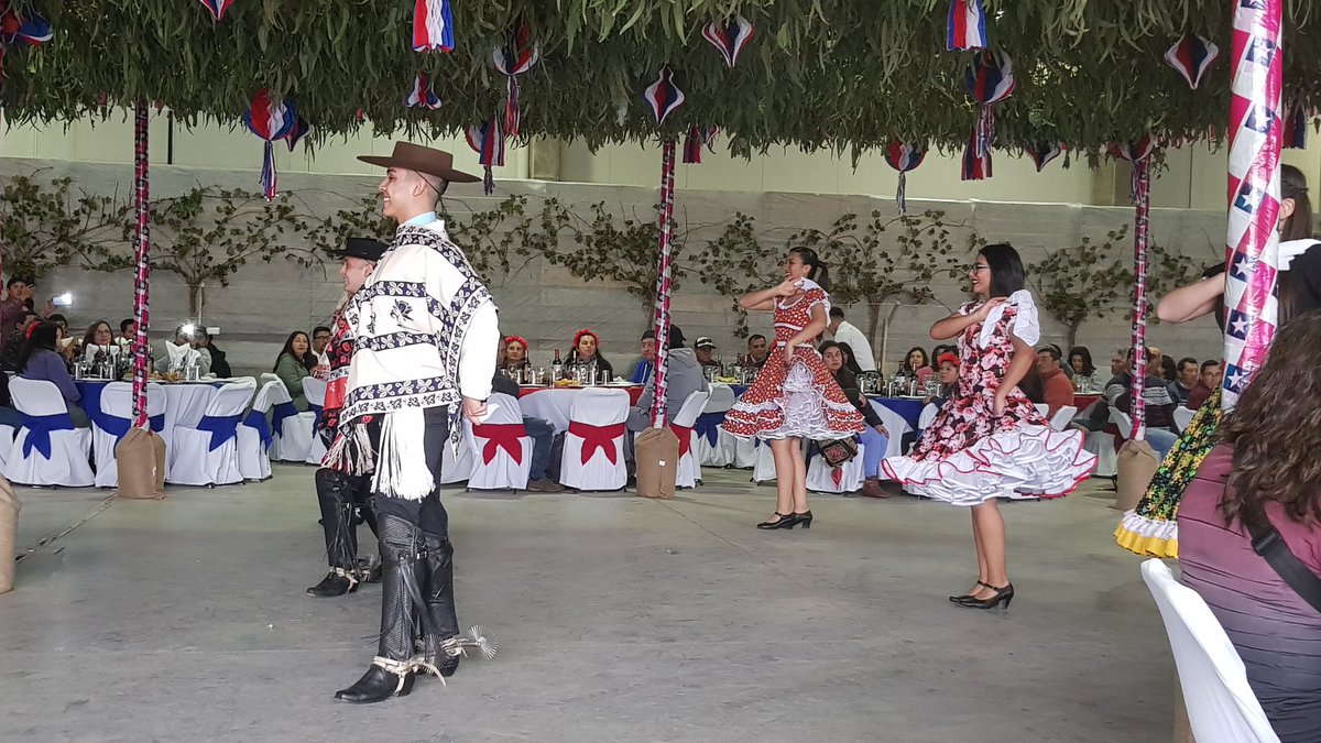 Celebrando el Mes de la Patria 🇨🇱