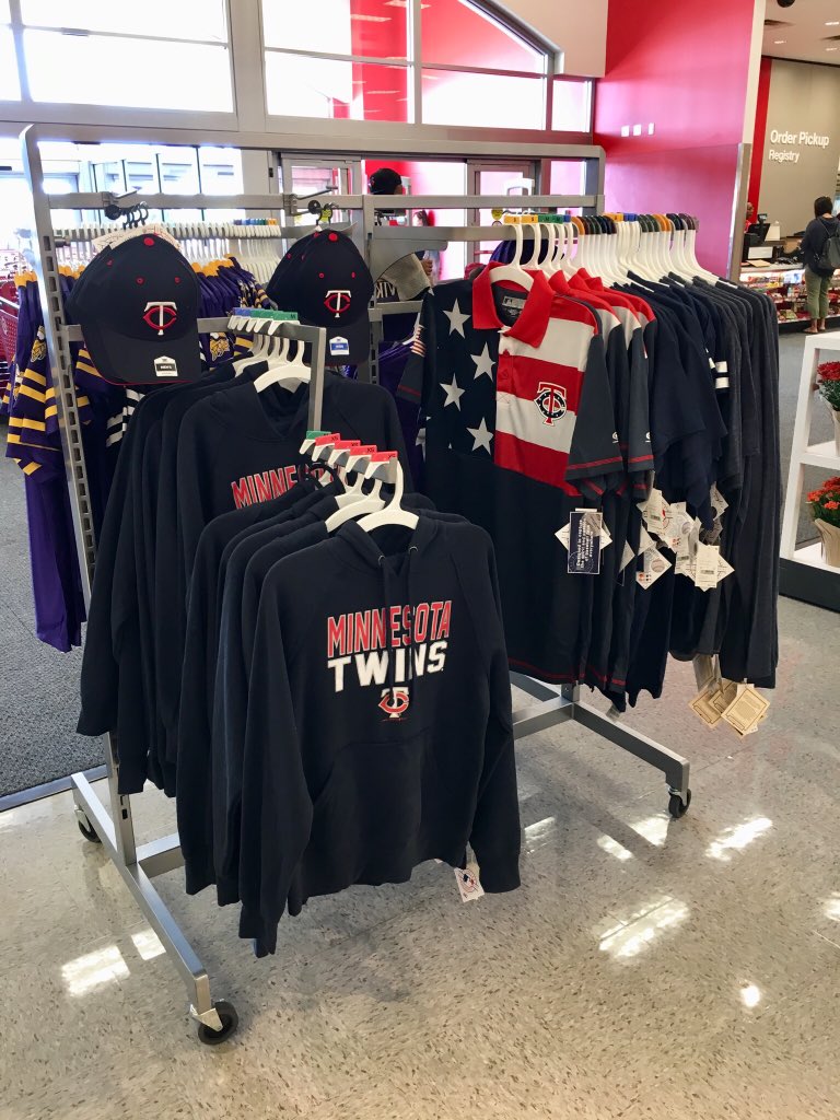 Target_PJ's tweet image. Plymouth is ready for the Vikings home opener and the big Cleveland vs Twins series this weekend!