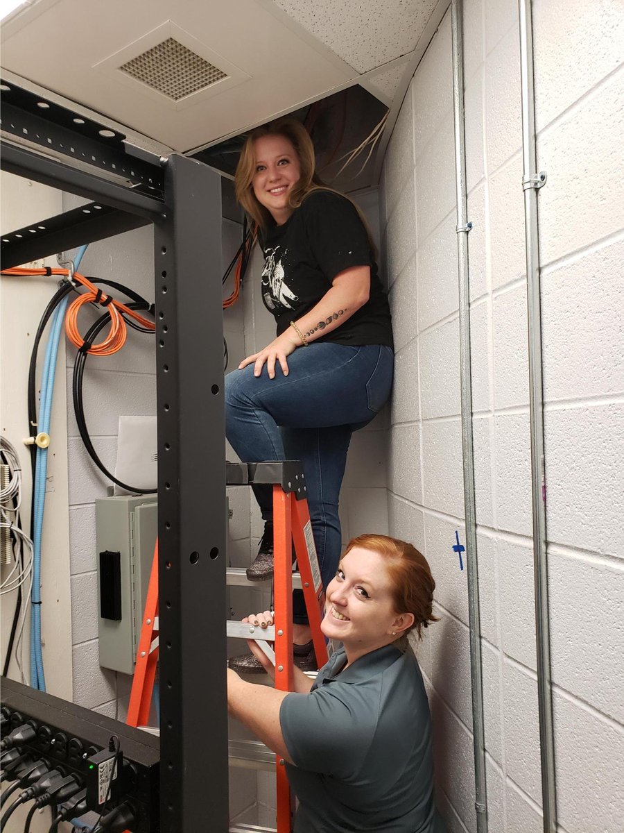 DJacks0n's tweet photo. Trussville City Schools WORF Day with @WaringWhizKid @cdparker13 #womenintech #teamplayers #trussvillelearns @tcshuskies https://t.co/WSJpdTW60L