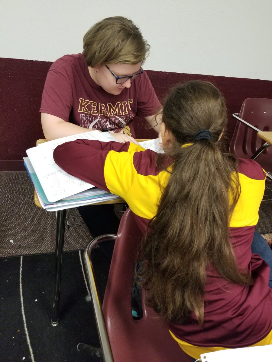price_science's tweet photo. Peer review is critical in science. These kids did a great job reviewing each other's work and providing feedback. #KJHSRocks https://t.co/VvkP95nflr