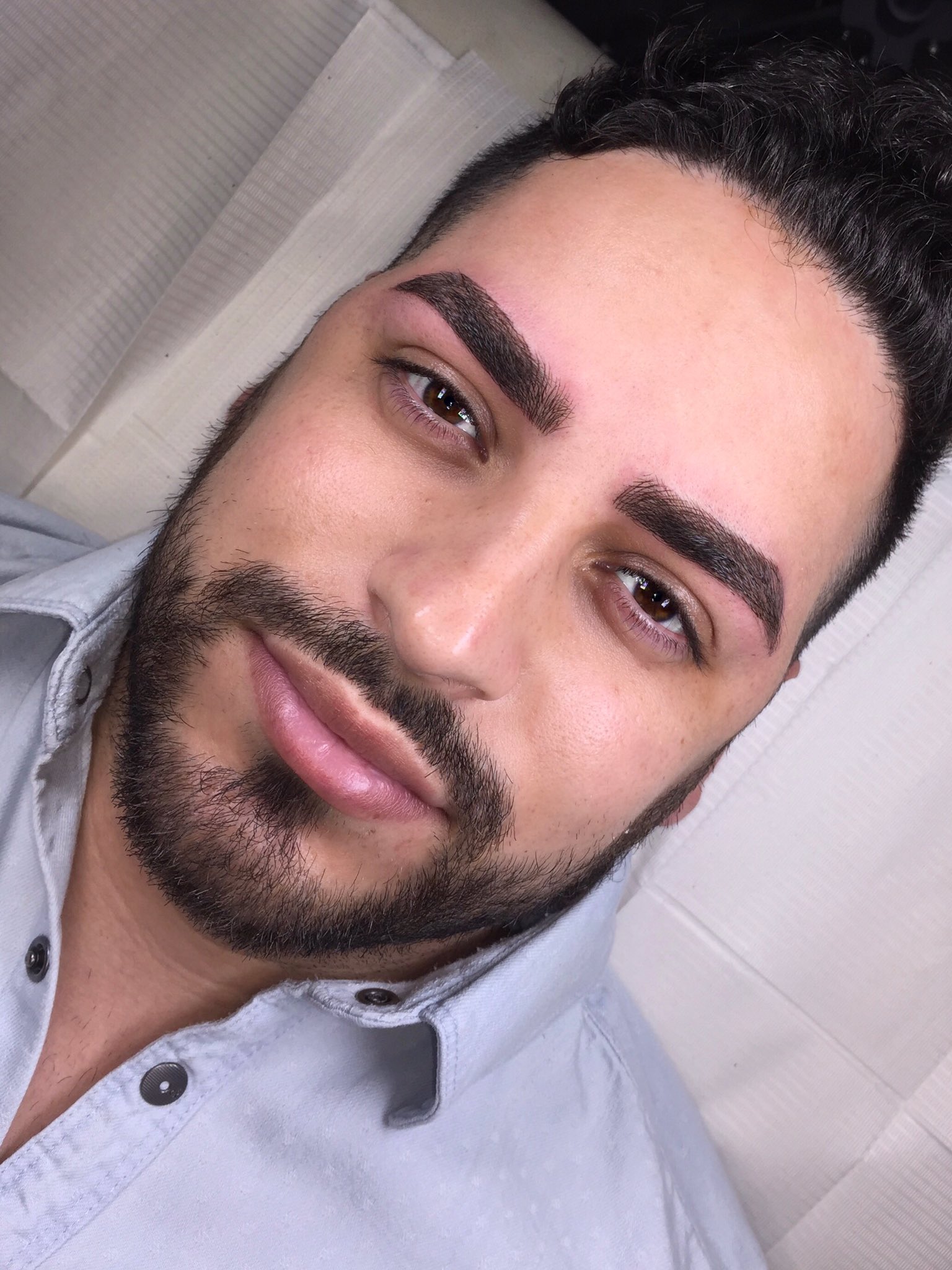 Laura T Brows•Ink•Beauty on X: "GQ Man Brows!😍 Who says men can't have a  manicured brow.💪🏼 #browsbyL #GQ #model #manbrows #microblading #brows  #browtransformation #tattoo #inked #bakersfieldca https://t.co/33mHxYtObz"  / X