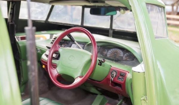 adrianflux's tweet image. Is this the greatest replica car you've ever seen? 
But, unlike the real Thunderbird 2, this one is built around a 1994 Toyota Previa: 
adrianflux.co.uk/blog/2019/09/t…
@Thunderbirds65 @ThunderbirdsHQ 👀 
#Thunderbirds