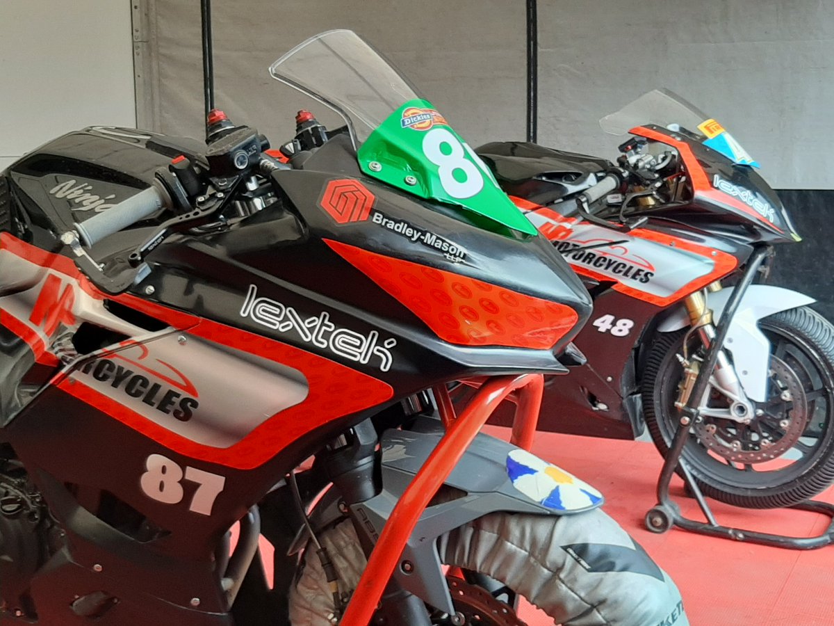 npmotorcycles's tweet photo. BSB Oulton Park. Both riders Ashley Beech and  Jake Hopper, had a great first practice. The heavens opened just before the start ! Should be a dry afternoon Qualyfing for Jake and Free Practice for Ash. https://t.co/9m5NaAYFnZ