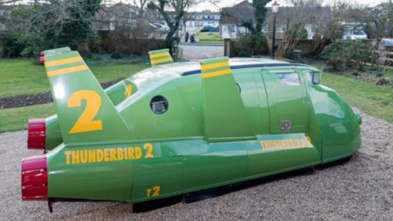 adrianflux's tweet image. Is this the greatest replica car you've ever seen? 
But, unlike the real Thunderbird 2, this one is built around a 1994 Toyota Previa: 
adrianflux.co.uk/blog/2019/09/t…
@Thunderbirds65 @ThunderbirdsHQ 👀 
#Thunderbirds