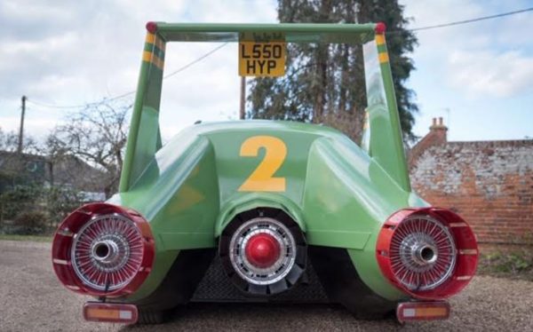 adrianflux's tweet image. Is this the greatest replica car you've ever seen? 
But, unlike the real Thunderbird 2, this one is built around a 1994 Toyota Previa: 
adrianflux.co.uk/blog/2019/09/t…
@Thunderbirds65 @ThunderbirdsHQ 👀 
#Thunderbirds