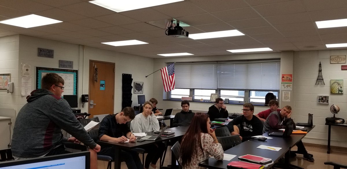 tlgill8's tweet photo. FBLA Officers and my management class discussing our cookie business and learning management functions. Planning phase is always step one. Awesome to see students being leaders and running a meeting. Love it! #wdpride #leadersinaction https://t.co/qOHnHpzwyg