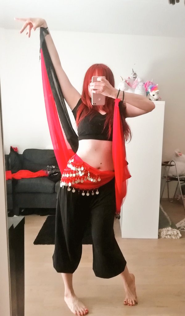 pipapiparminttu's tweet image. Haluun jakaa vielä twitteriin koska rakastan niin mun #tracondancemedley asuja!