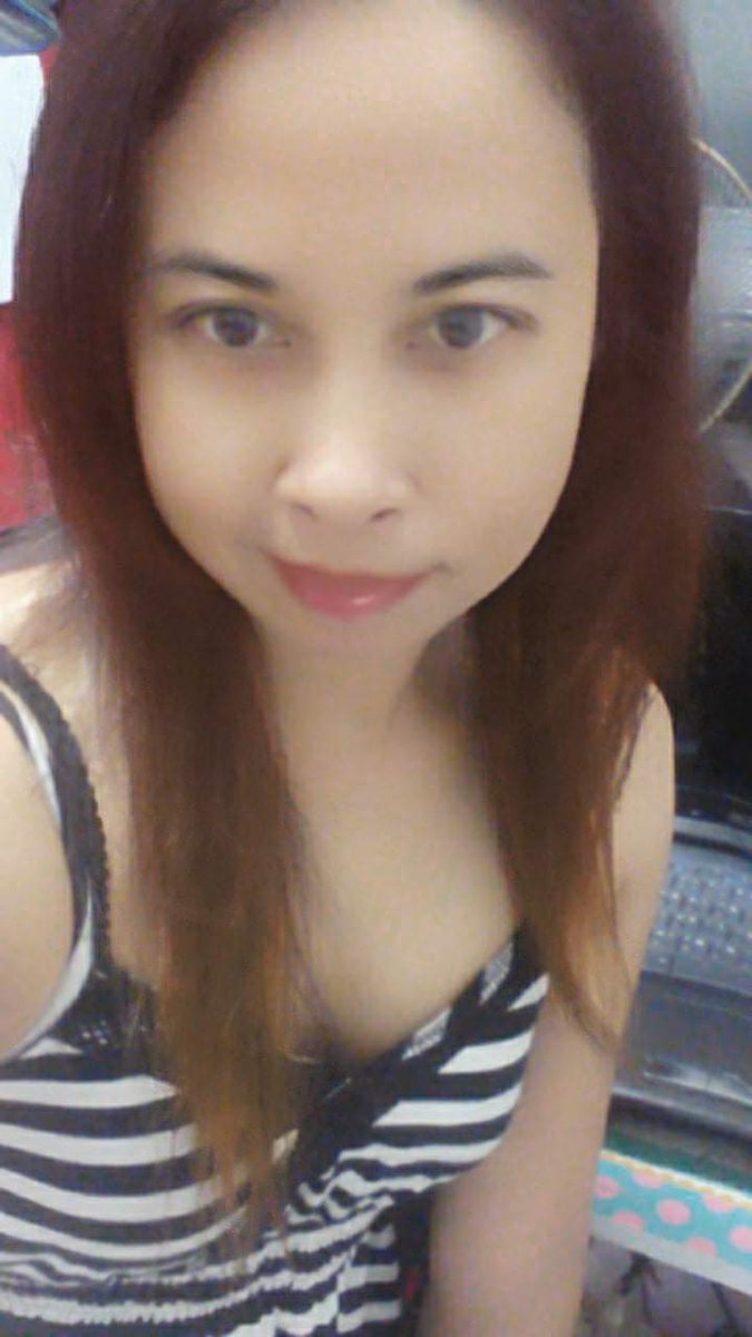 N76994983's tweet photo. อยากโดนคนมีอายุเลียหีสักที https://t.co/CUM6kRZ0uS