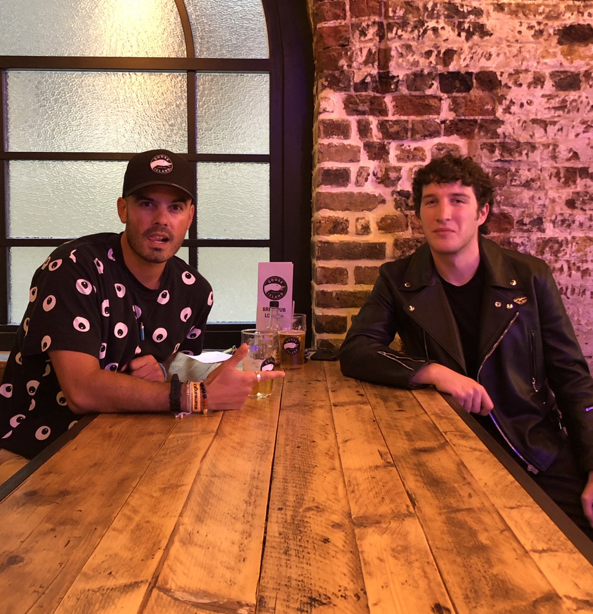 #FF <a href="/parkhotelband/">Park Hotel</a> in interview <a href="/hoxtonradio/">Hoxton Radio</a> #HoxtonLive hoxtonradio.com/hoxton-live-x-…