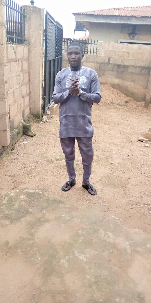 Showlek_Show01's tweet photo. Jumah Mubarak https://t.co/QMp1LFY8VJ