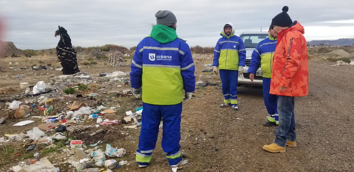 fervivascr's tweet photo. #LaCompresora ya estamos trabajando junto a urbana #LimpiandoComod #Gestion.Linares https://t.co/ZoDbu1SXr8
