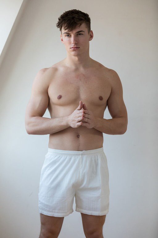 DamnHotBod's tweet photo. Young and Handsome 🤩
#DamnHotBod 🔥
TED PULLIN 🇬🇧
📸 Nicholas Andrews
#TedPullin #Hottie #Sexy #Hunk #Stud #MuscleWorship #Handsome #Underwear #Shirtless #SexyArmpits #Yummy @todd_1014 @ZBoylin @Michaeljc1979 @RooMac5 @ChrisChasePnV @luiscastro1478 @MenAndUnderwear @64Sanjuan https://t.co/sTtsOhMklF