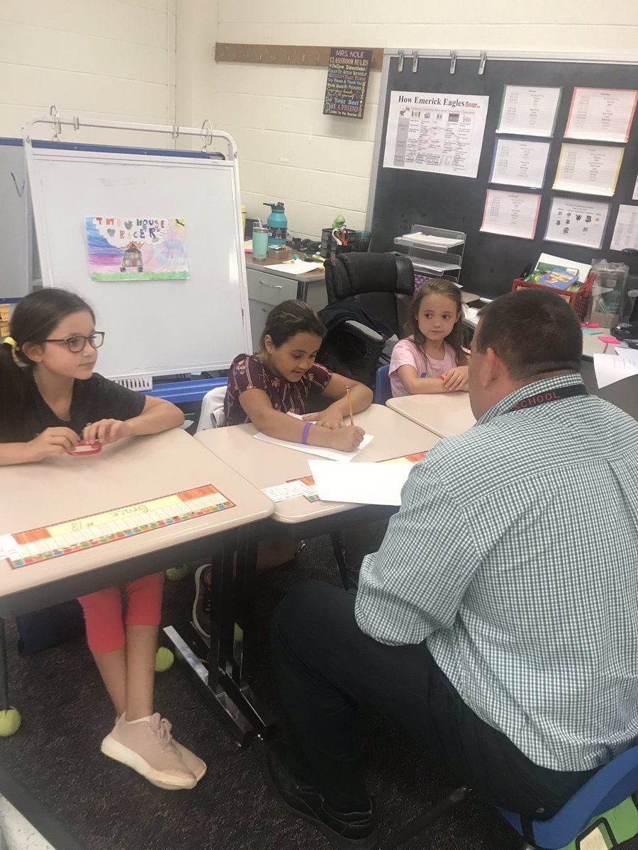 NoleBetterWay_3's tweet photo. Making Place Value authentic. Ss are realtors interviewing clients to find their perfect house. Nole better way to teach PV! @emerickelem1967 #placevalue #PBL #authentic https://t.co/07Wafm6vAq