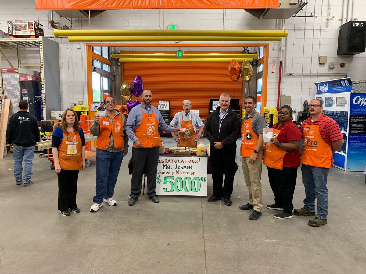 Stratto1Clinton's tweet photo. Mr. Jensen won the $5000 HD gift card for filling out our receipt survey!!! He mentioned the great service Metsi always gives as a pro cashier. Our whole pro team rocks! https://t.co/okS9k34dqW