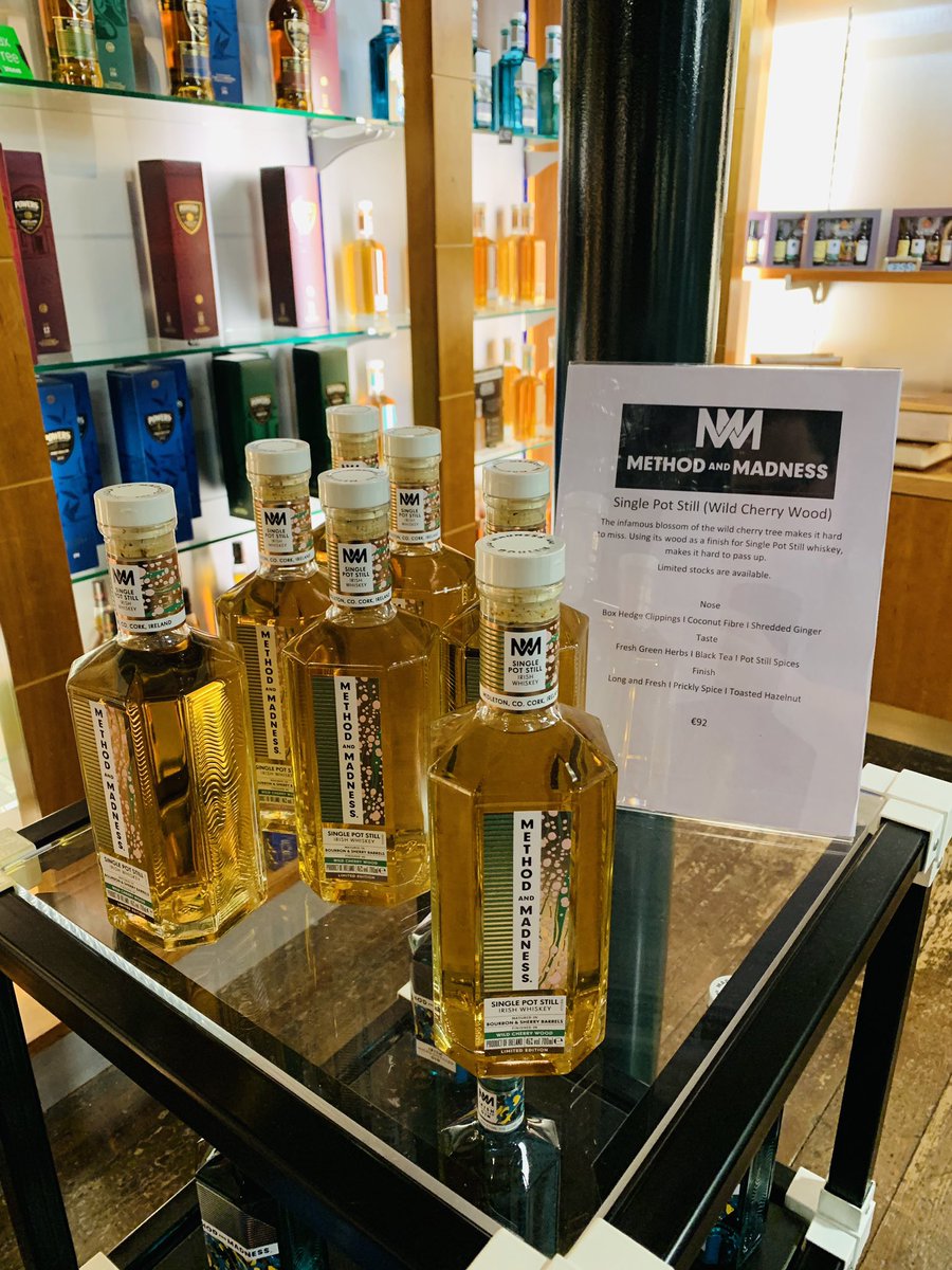 thatsdramgood's tweet photo. Popped into the Midleton distillery shop just now for a bottle of the new #MethodAndMadness #CherryCask and what did I see for sale....a few bottles of the Distillery Reserve from 1999!!! That’s all they have so be quick! Beautiful presentation.
#MidletonDistillery #Collectable https://t.co/hKqO8LZiUh