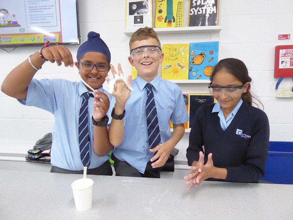 GayhurstSchool's tweet photo. They might now be our eldest pupils but they can still get a lot of fun out of making slime in Science! #toomuchfuntobework #chemicalchanges #ELDRIC https://t.co/xpIQgWHUv7