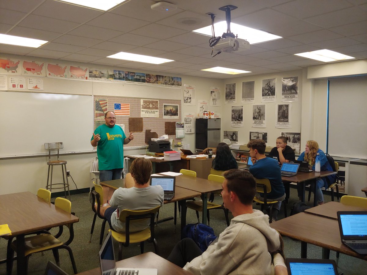 jryanlaf's tweet photo. Mr. Baker putting the TC3 Political Science class to work. https://t.co/jwviZvdPgZ