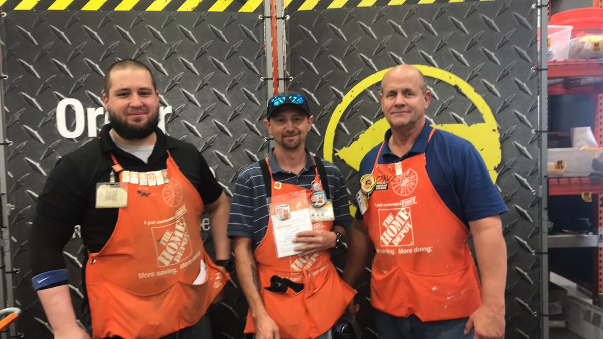 Leif has been rocking it since he started! Providing excellent service while maintaining pick tabs. Keep up the awesome work! We appreciate you!