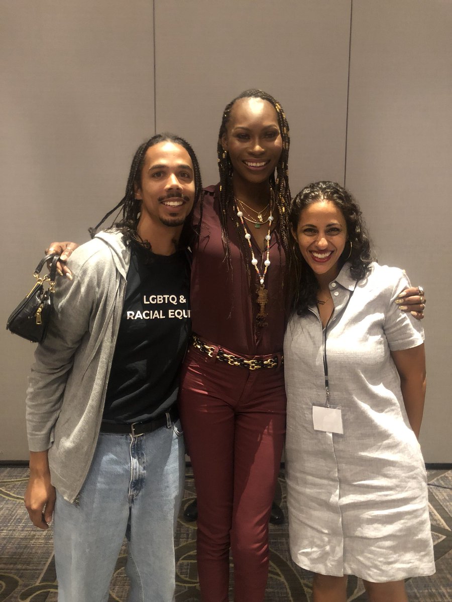 awayhomeamerica's tweet photo. Such an inspiring week! Thanks @TrueColorsUnite for an amazing #TrueColorsImpact summit! Together we will #EndYouthHomelessness ❤️ https://t.co/TPbSG2LCEq