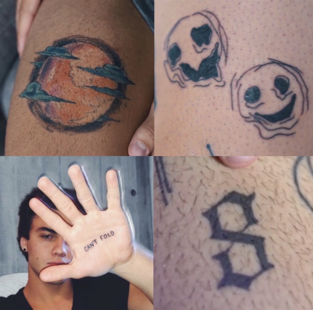 dolanstesla's tweet photo. This is a makeup look i’ve done, inspired by some of my favourite tattoos ethan and gray have❤️
-
this took me a really long time and was rly difficult, but i’m happy with how it turned out🥰 
-
ethan and gray please follow me, i love you xx @EthanDolan @GraysonDolan https://t.co/BpNpxx7ewX