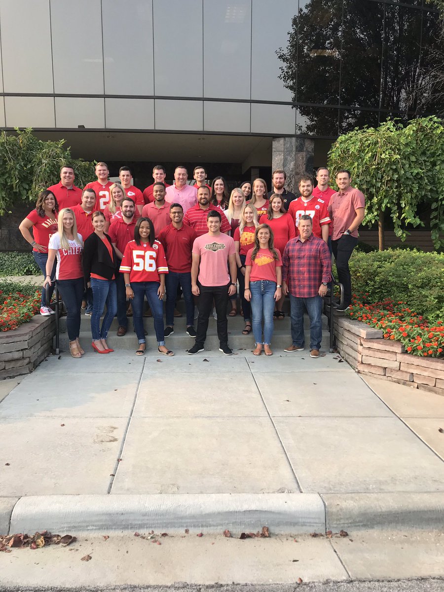 “A player who makes a team great is more valuable than a great player” - John Wooden #RedFriday