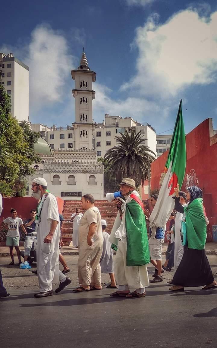 fricalf's tweet photo. Algerians Protests
Oran 31
#hirak #الحراك_الشعبي #Algeria #Algerie_manifestations 
#Yetnahaw_ga3 https://t.co/4ywuEhkJ28