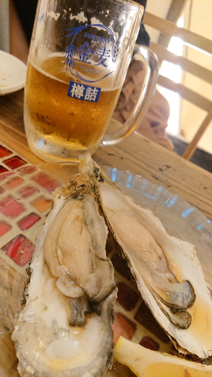 komakomamaimai's tweet photo. 牡蠣〰️‼️‼️は、正義😋😋👍

#ERABU  #西荻 https://t.co/r5eDH0rClB