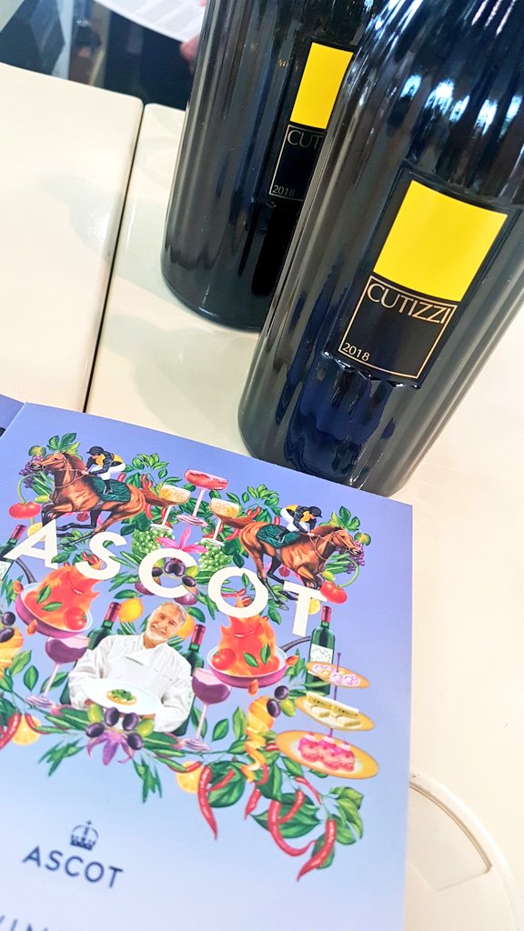 hnwines's tweet photo. As Official Wine Supplier to @Ascot, today we are delighted to be pouring wines from a selection of our Italian partners at the @Italia Festival of Food &amp; Wine 🏇🍷

#Ascot https://t.co/HEO4zq0f5J