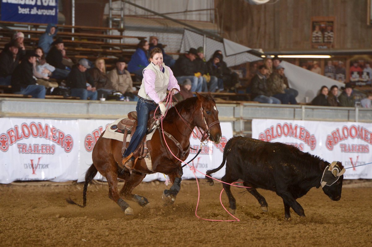 5starequine's tweet photo. See what TOP ROPERS Lari Dee Guy, Hope Thompson, & Annette Hinkle-Stahl have in common at https://t.co/UPwsT3jz7I 🐴 #rodeolife #westerntack https://t.co/VGb6fi8fi6