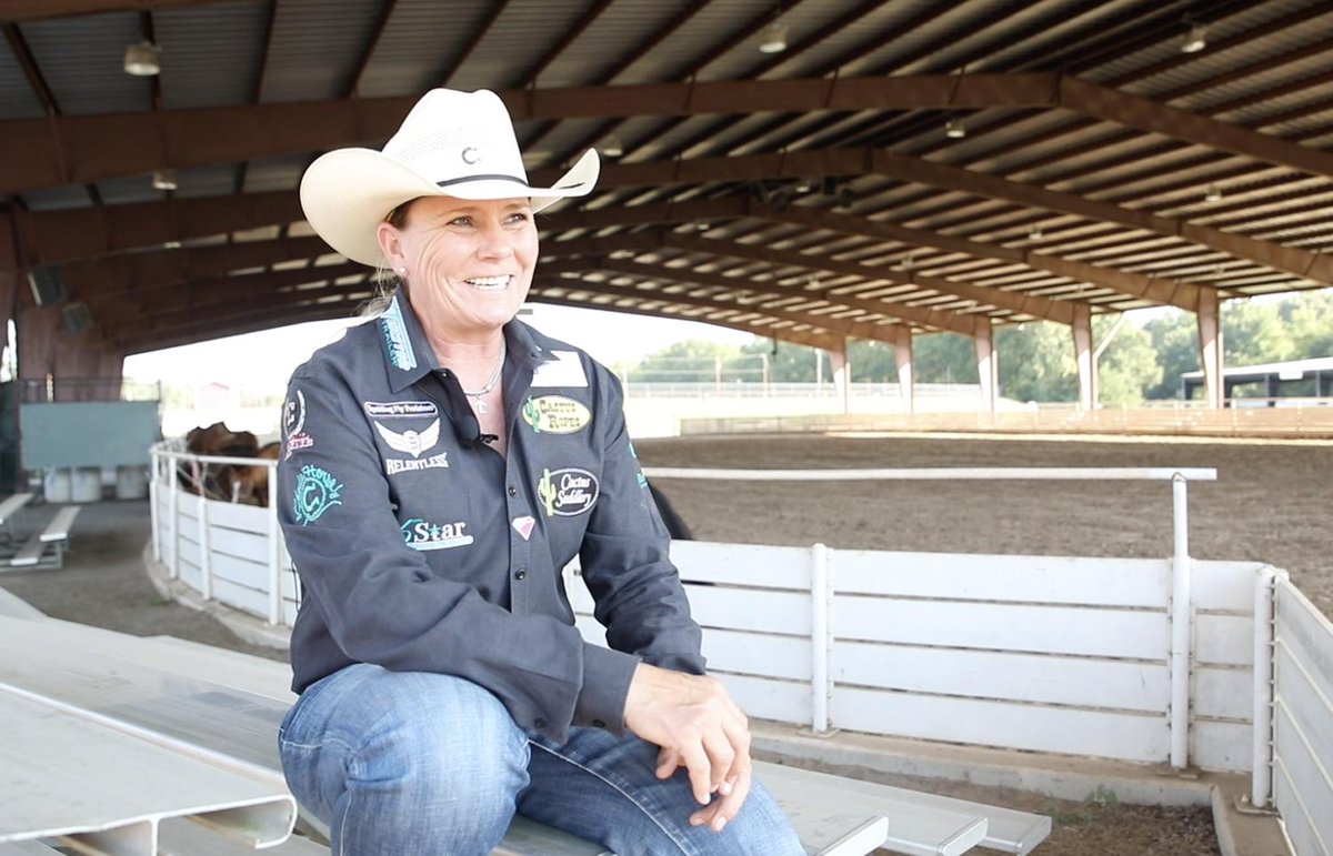 5starequine's tweet photo. See what TOP ROPERS Lari Dee Guy, Hope Thompson, & Annette Hinkle-Stahl have in common at https://t.co/UPwsT3jz7I 🐴 #rodeolife #westerntack https://t.co/VGb6fi8fi6