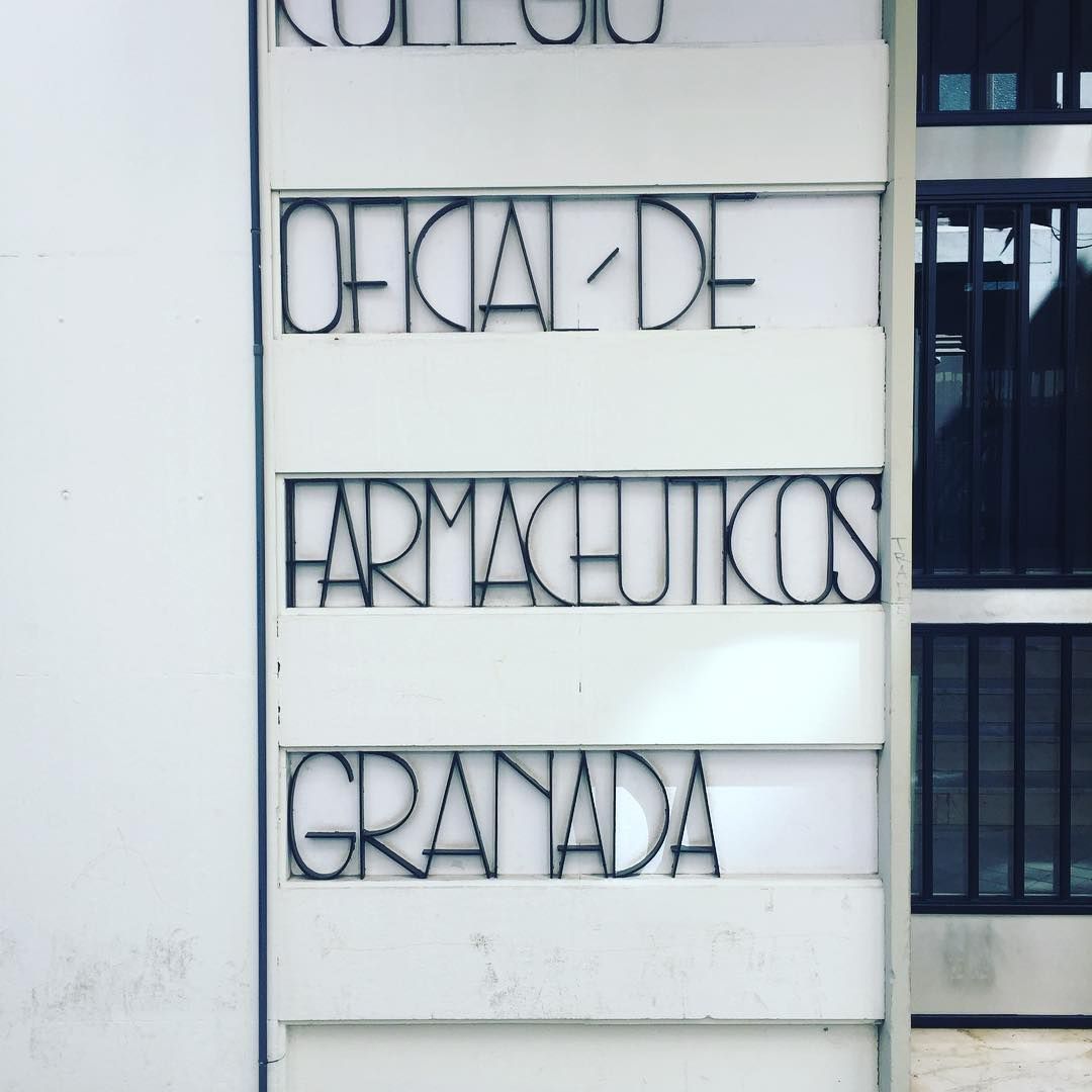 boldavenue's tweet image. #DesignFind: Granada signage via @TylerGlasser: "Some very pretty #typography I spotted walking down a street in Granada." #gooddesign #spain #typophile #DesignFindFriday
instagram.com/p/BWDdMFuAsBg/
