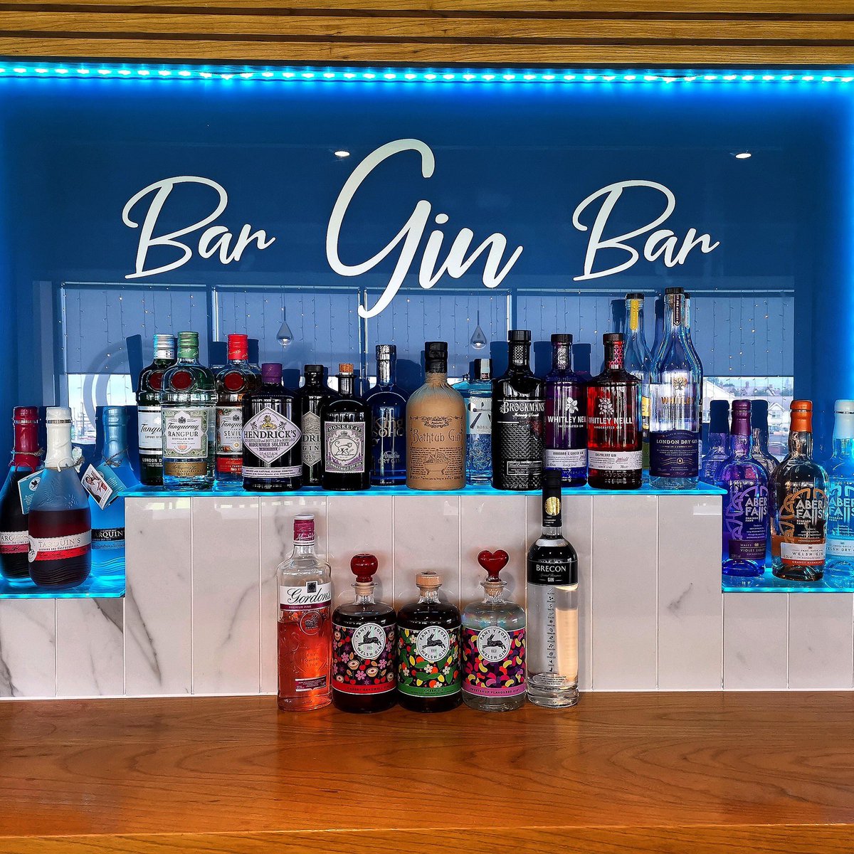 y_foel's tweet photo. Bar 1891 Rhyl Pavilion -New Gin Bar 🍸🍹🍷 https://t.co/gO3YSqF8dM