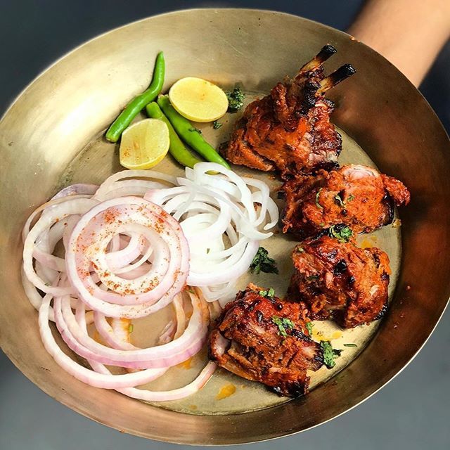 FoodtouristIn's tweet photo. Mutton Burra! @therawtextures⠀  https://t.co/S6b7E3W8Ax⠀
#foodfetishindia #nonvegetarian #Foodtouristindia #Socialindia #Foodtalkindia.in #Foodtourist #foodie #foodflirtation #foodstyling #foodstagram #foodphotography #foodporn #foodtalkindia #indiac… https://t.co/QV0ROxKDyg https://t.co/ylXYMSjaAF