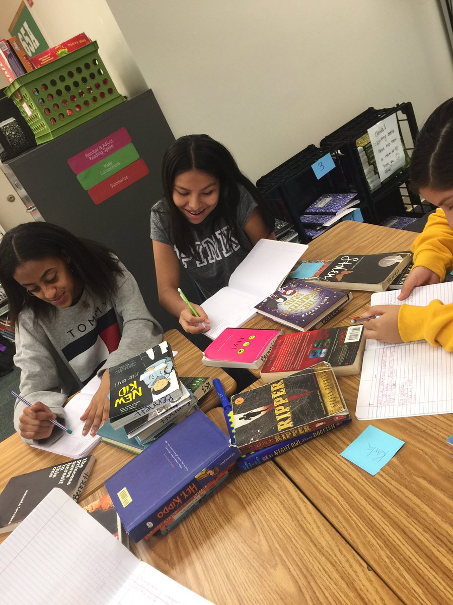 JeffersonELA's tweet photo. Books stacks based off of their interest survey = beyond motivating! Thank you @MrsBennettELA for doing all you do 📚💙 🐝 #tjmsrocks https://t.co/gFJbJE21FR