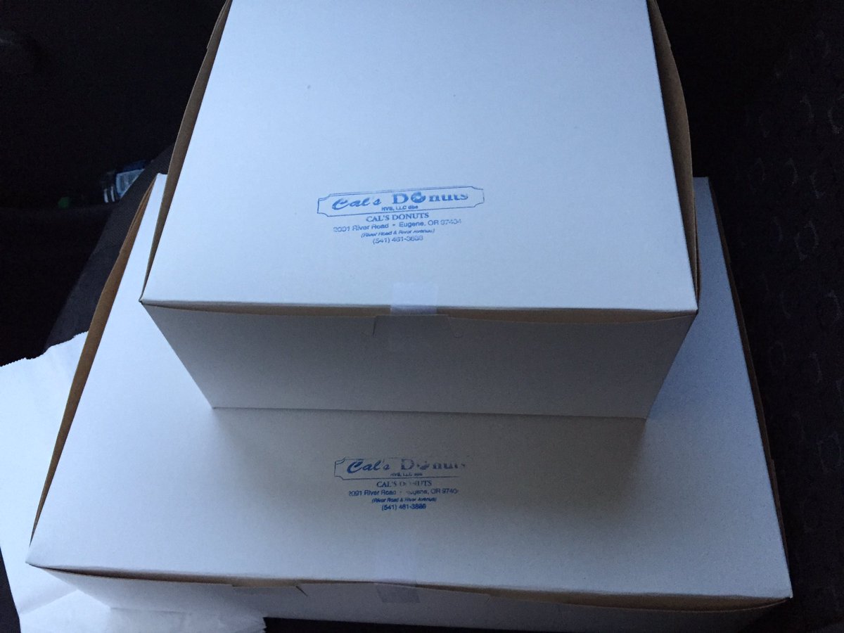 jrharris22's tweet photo. Nothing better than TWO boxes of Cal’s Donuts to start the day‼️
#GoDucks 🦆
#GoDonuts 🍩 https://t.co/FwJJXUFPUt