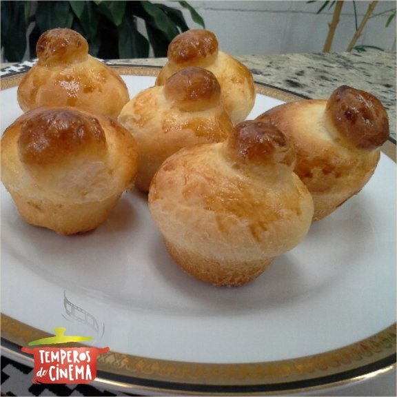 TemperosCinema's tweet photo. Os brioches são um ícone da cultura francesa. E a chef Sandra Romansini nos ensina a preparar essa iguaria que teria dado o início à Revolução Francesa.
Veja o vídeo com o passo a passo da receita clicando neste link: https://t.co/cPLwfZqx2v https://t.co/6YOhOdwZTf