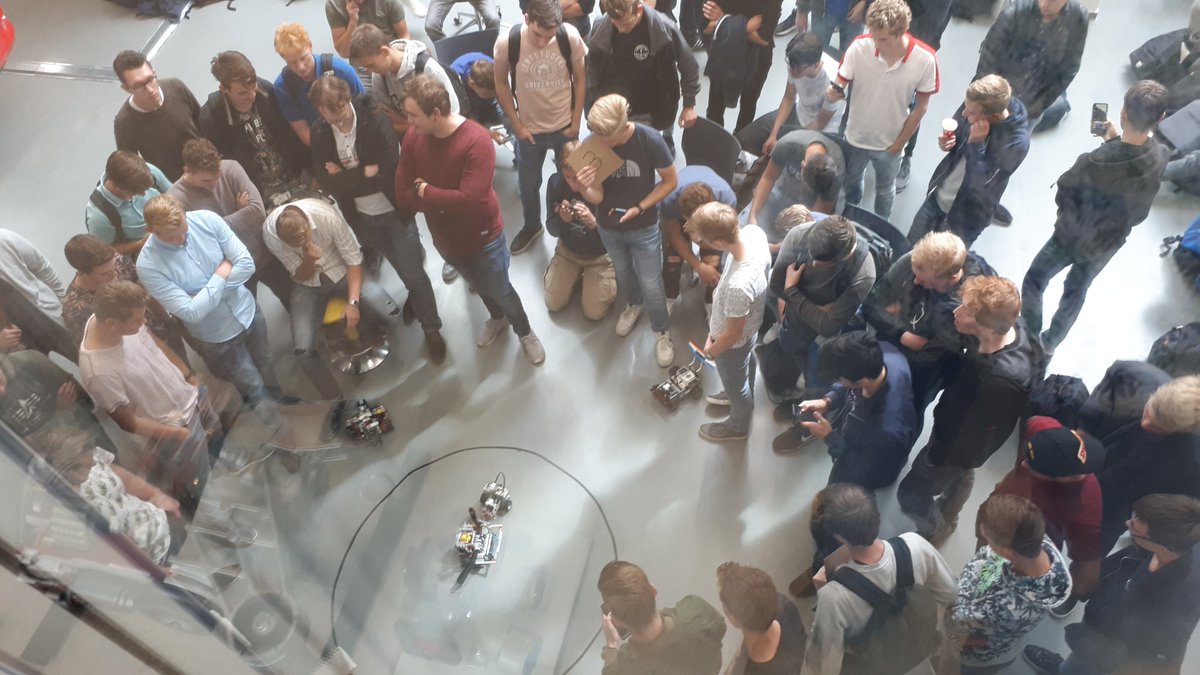Vanmiddag de finale van het pressure cooker project van de eerstejaars studenten Automotive van <a href="/FontysA/">Fontys Automotive</a> . Super inzet van de studenten en collega's <a href="/Fontys/">Fontys</a> !