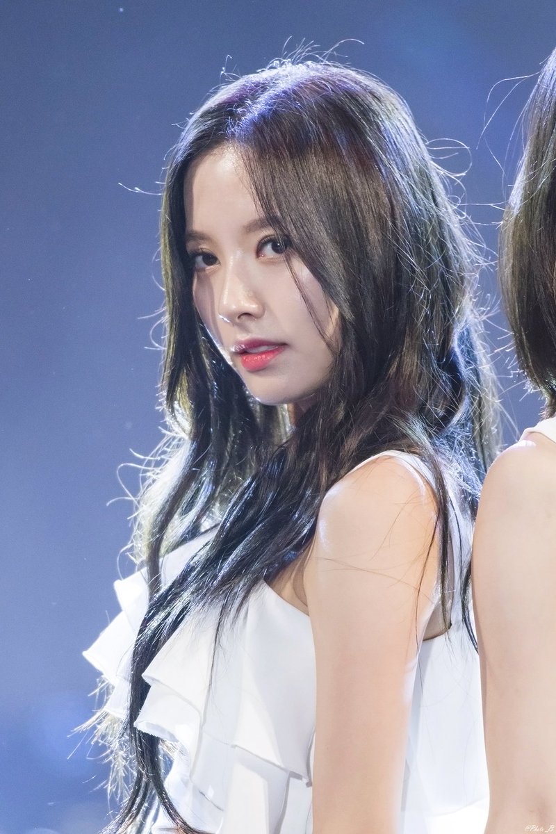 bona pics 🍒 tweet media