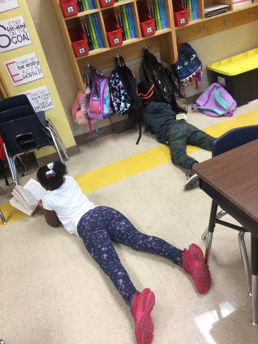 HaileyDullnig's tweet photo. In third grade we are practicing our reading stamina by curling up with a just right book πβ€οΈ#NISDMead @WeGoPublic #rootedmead #mead3rdgrade https://t.co/APswWmIqUv