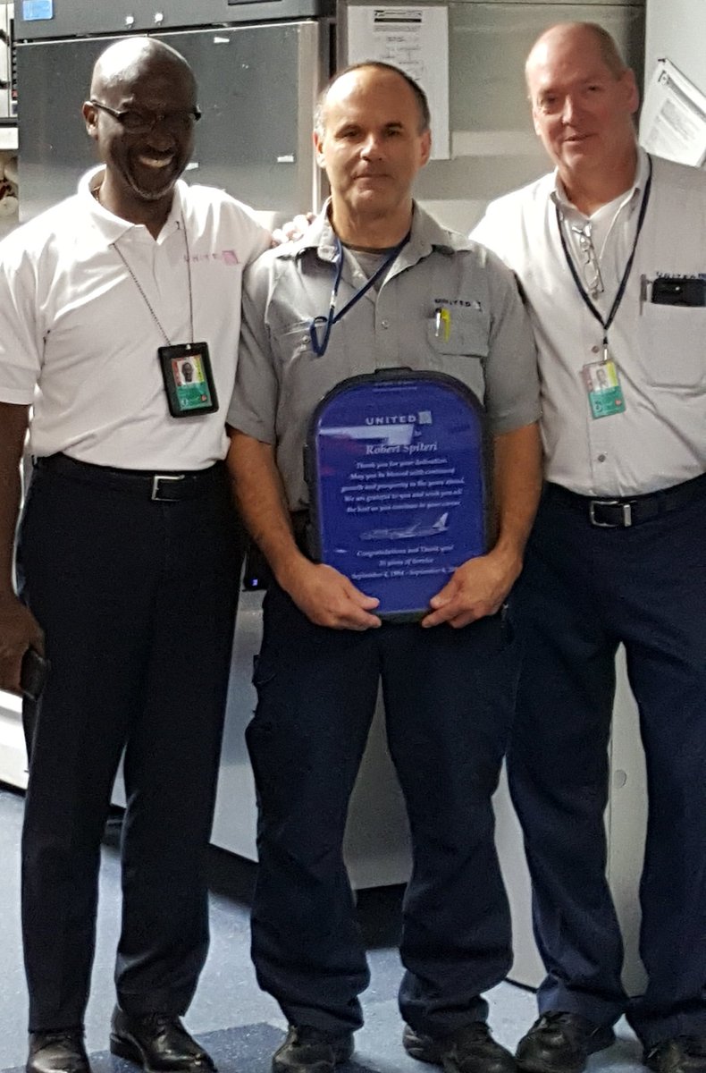 Celebrating Bob Spiteri from IADMM as he celebrates 35 years!!  Congrats Bob! <a href="/papabob61/">Bob Parker</a> <a href="/weareunited/">We Are United</a> @DonW_UAL @susannesworld